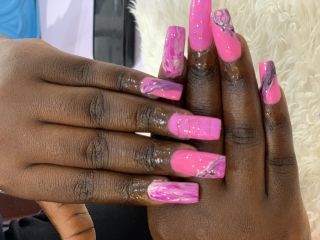 Nail and lash technician